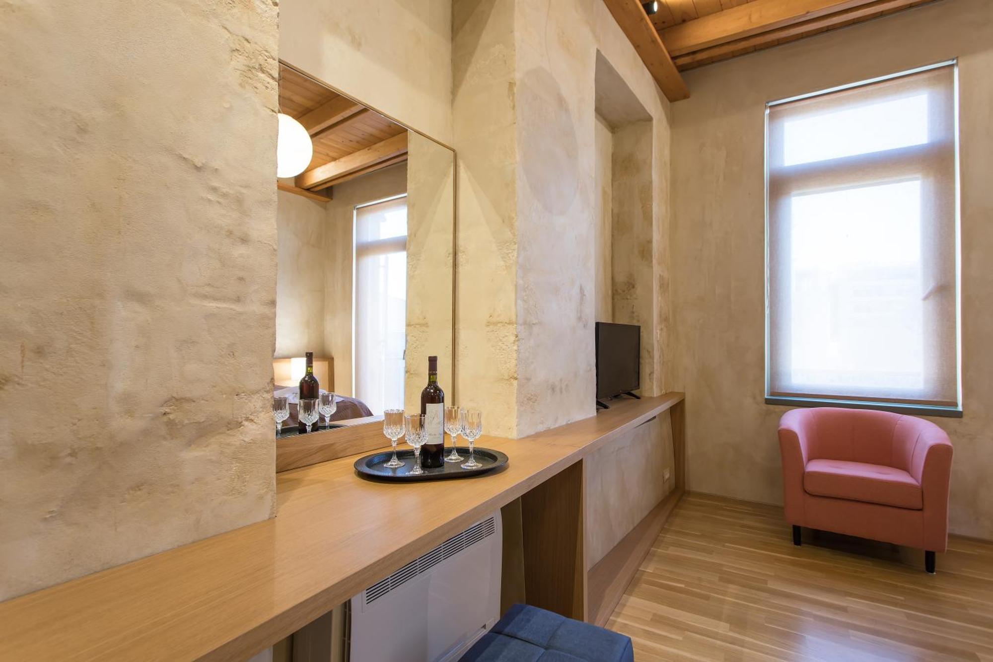 Polixeny'S Suites Hanya Dış mekan fotoğraf